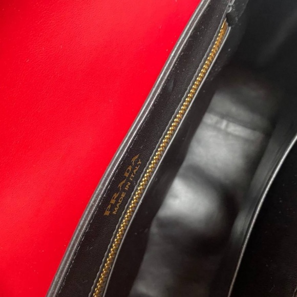 PRADA BAG - Picture 4 of 8